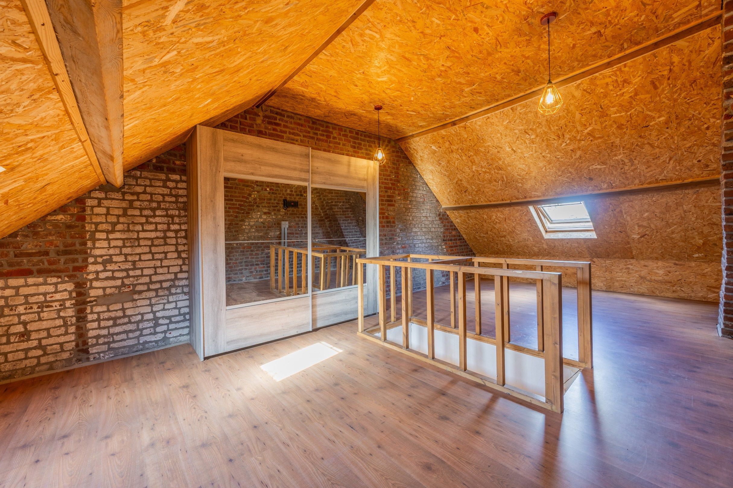 Starterswoning met drie slaapkamers en tuin foto 17