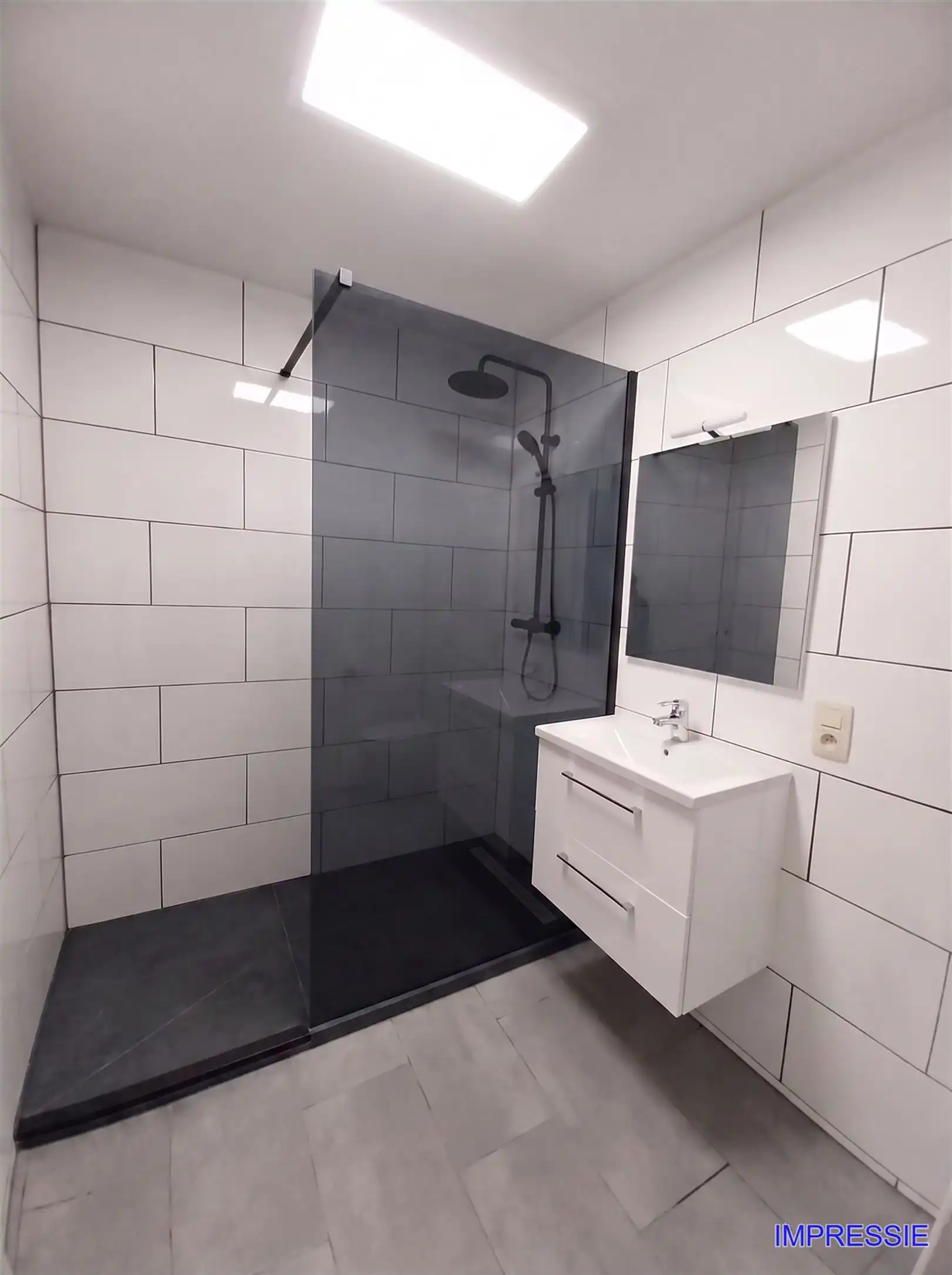 TE HUUR: Appartement met 2 slaapkamers en terras te Beverlo! foto 12
