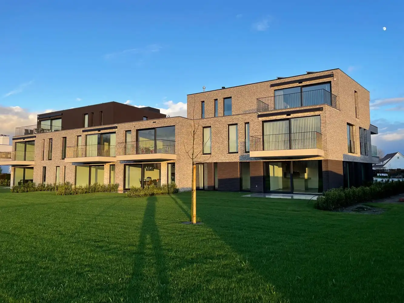 Gelijkvloers nieuwbouw app. met o.a. 2 slpks foto 2