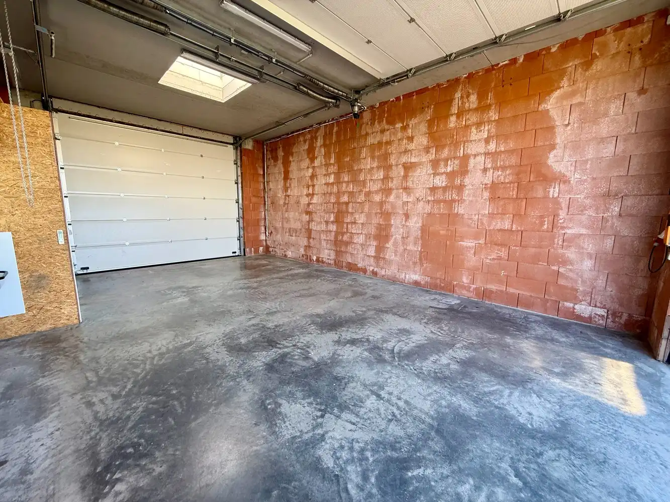 Nieuwbouwloods met verwarming, sanitair en buitenruimte. foto 5