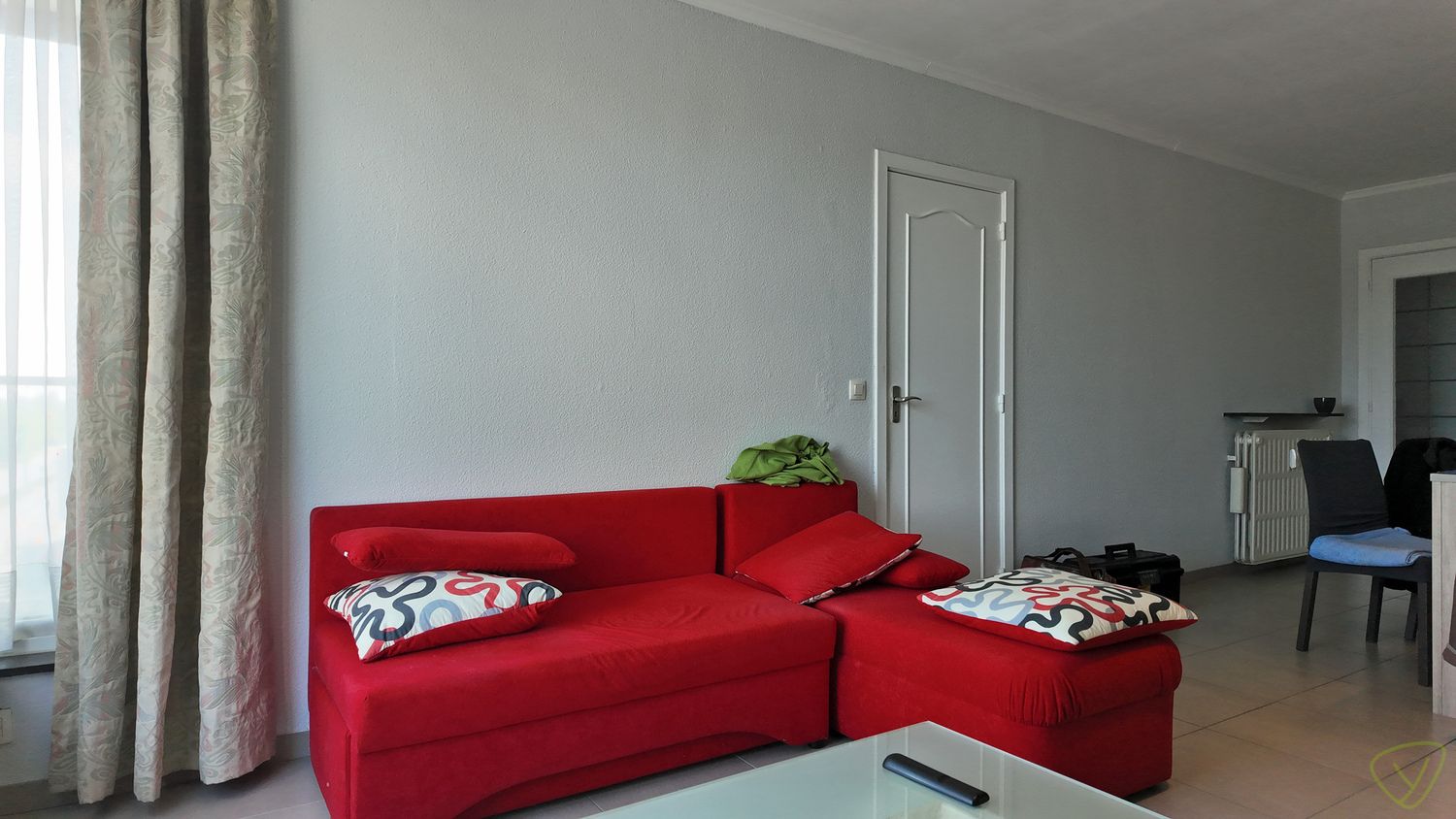 Instapklaar appartement met terras op de tweede verdieping! foto 4