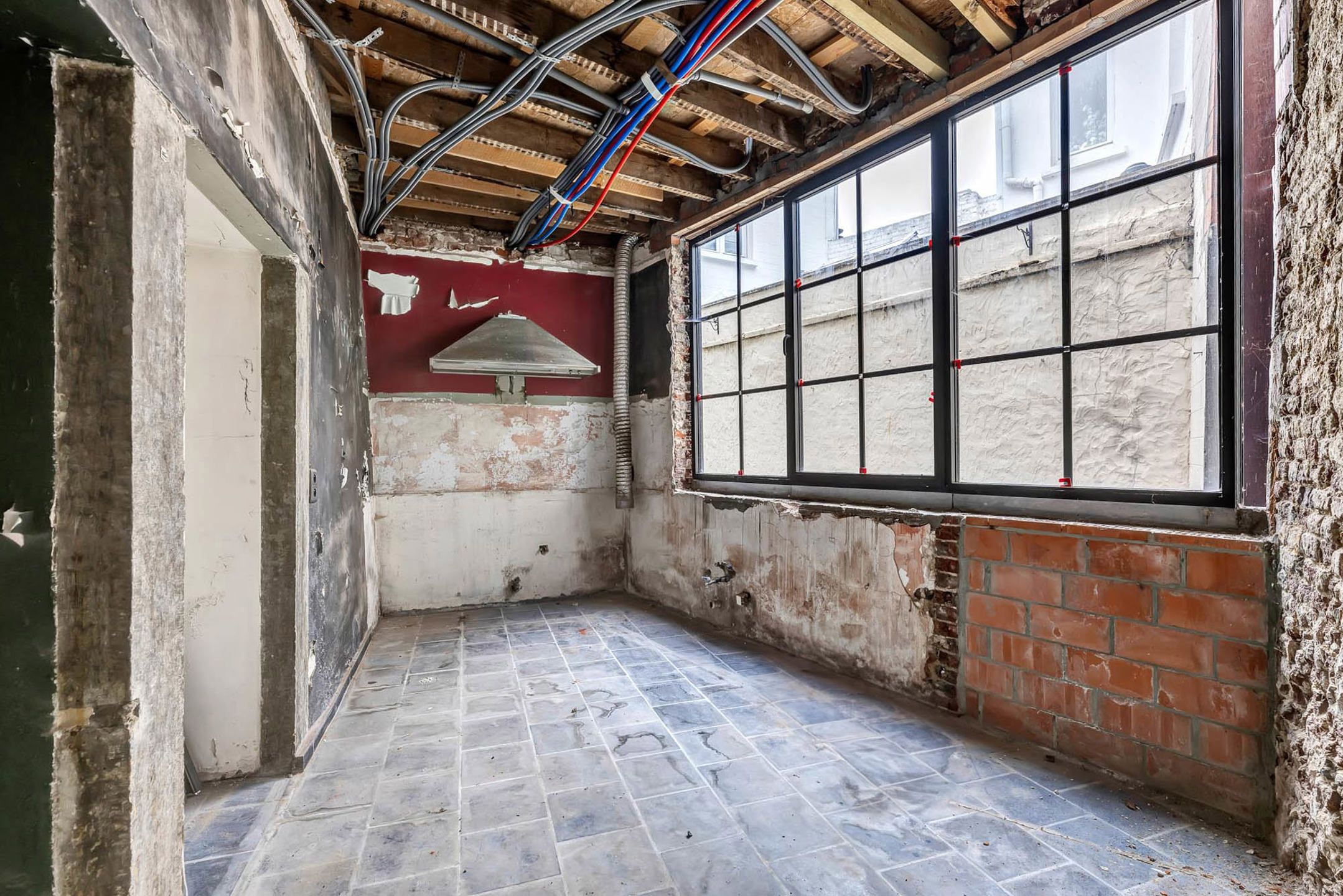 Te renoveren stadswoning nabij Markt Geraardsbergen. foto 9