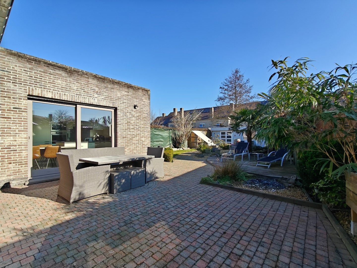 Ruime en instapklare halfopen bebouwing met tuin en garage foto 15