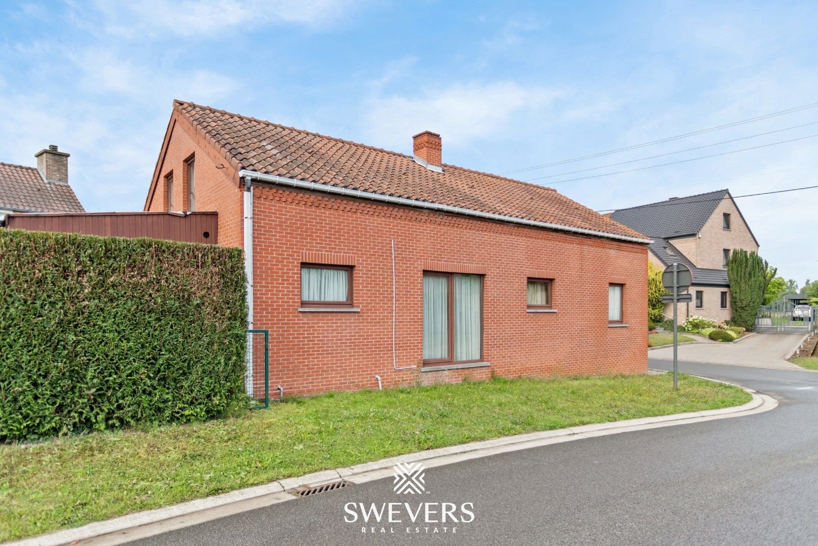 Te renoveren woning met veel potentieel op toplocatie te Diepenbeek foto 31