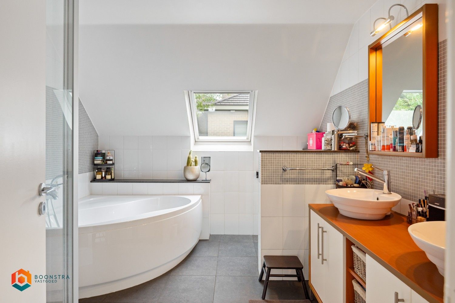 Charmante villa met 2 slpkrs, zwembad en poolhouse op 735 m² te Koningshooikt foto 15