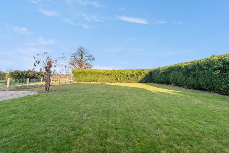 CHARMANTE, GELIJKVLOERSE GEZINSWONING OP EEN KNAP PERCEEL VAN MAAR LIEFST 11A78CA IN ZEPPEREN foto 28