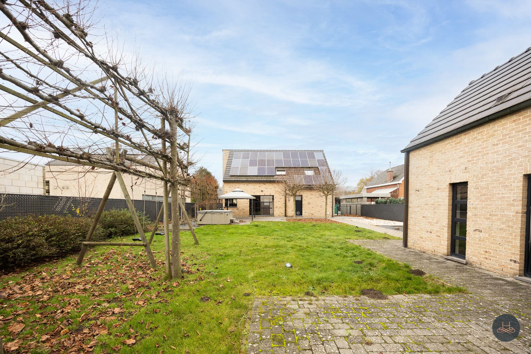 Instapklare open bebouwing met ruime tuin en bijgebouw foto 23