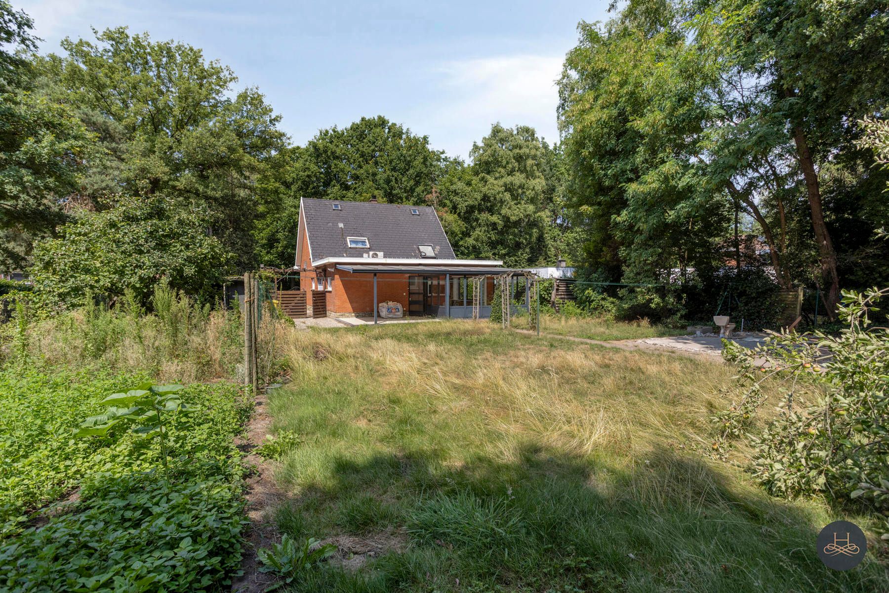 Rustig en residentieel gelegen renovatiewoning in het groen foto 31