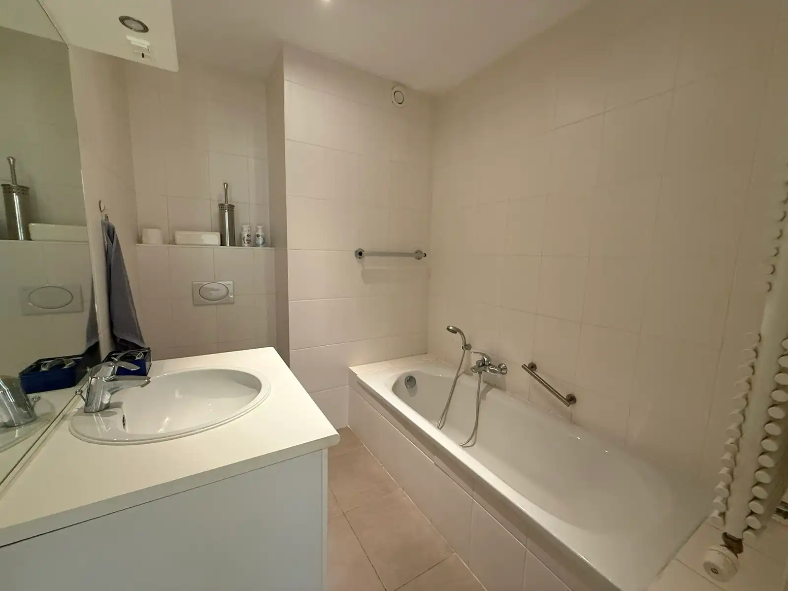 Ruim dakappartement in het centrum van Tielt.  foto 11