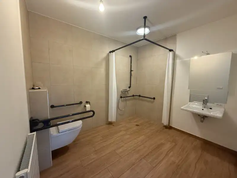 Instapklare assistentiewoning met een groot terras foto 8