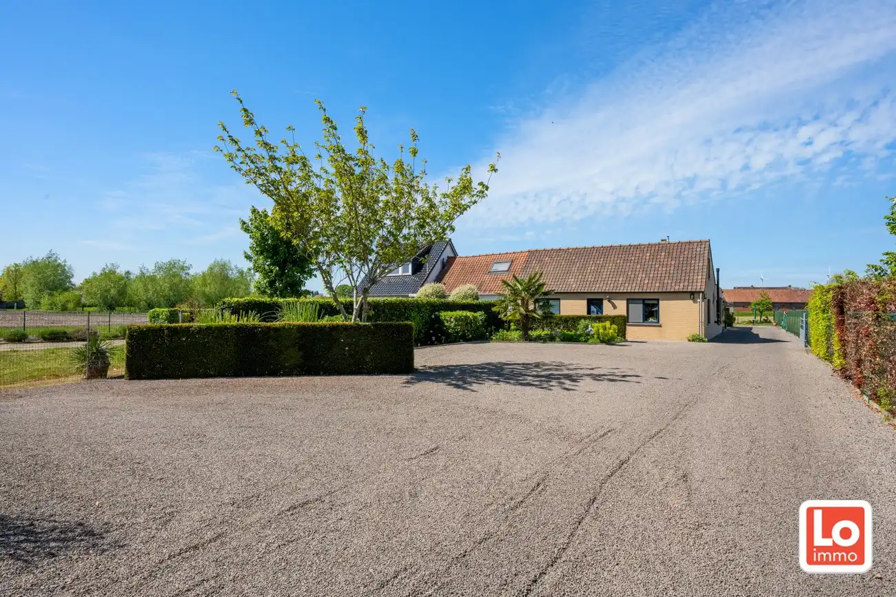 Landelijk gelegen half open woning met ruim bijgebouw (ca. 65m) en grote tuin met open zicht tussen Hijfte en Lochristi. foto 33