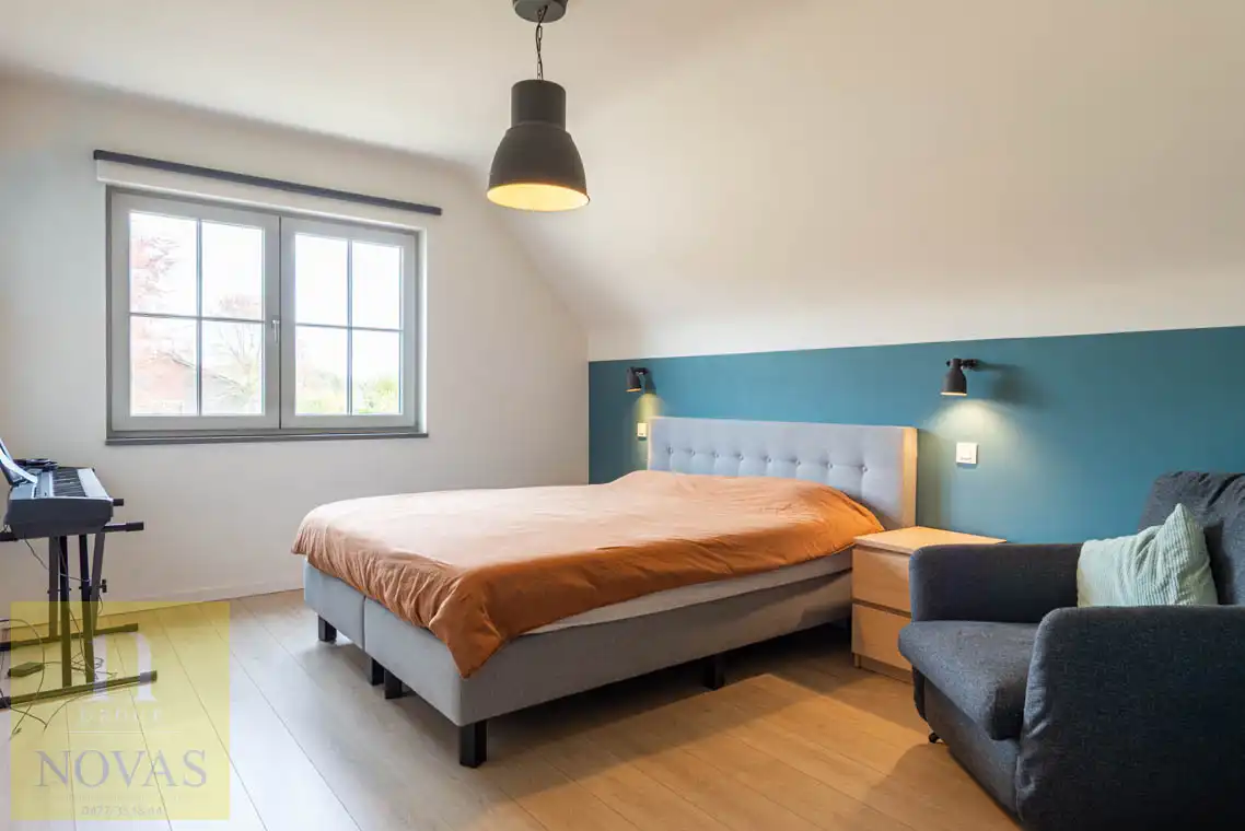 Prachtige woning, zonnepanelen, warmtepomp, thuisbatterij, 4 slaapkamers, bouwjaar 2015 foto 17