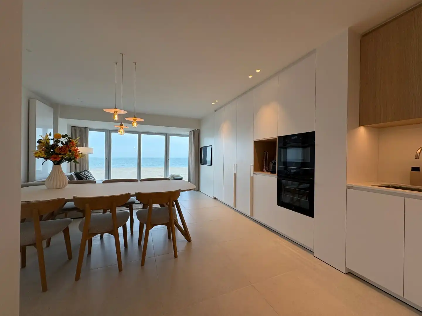 Prachtig vernieuwd appartement te huur op jaarbasis – Zeedijk foto {{pictureIndex}}