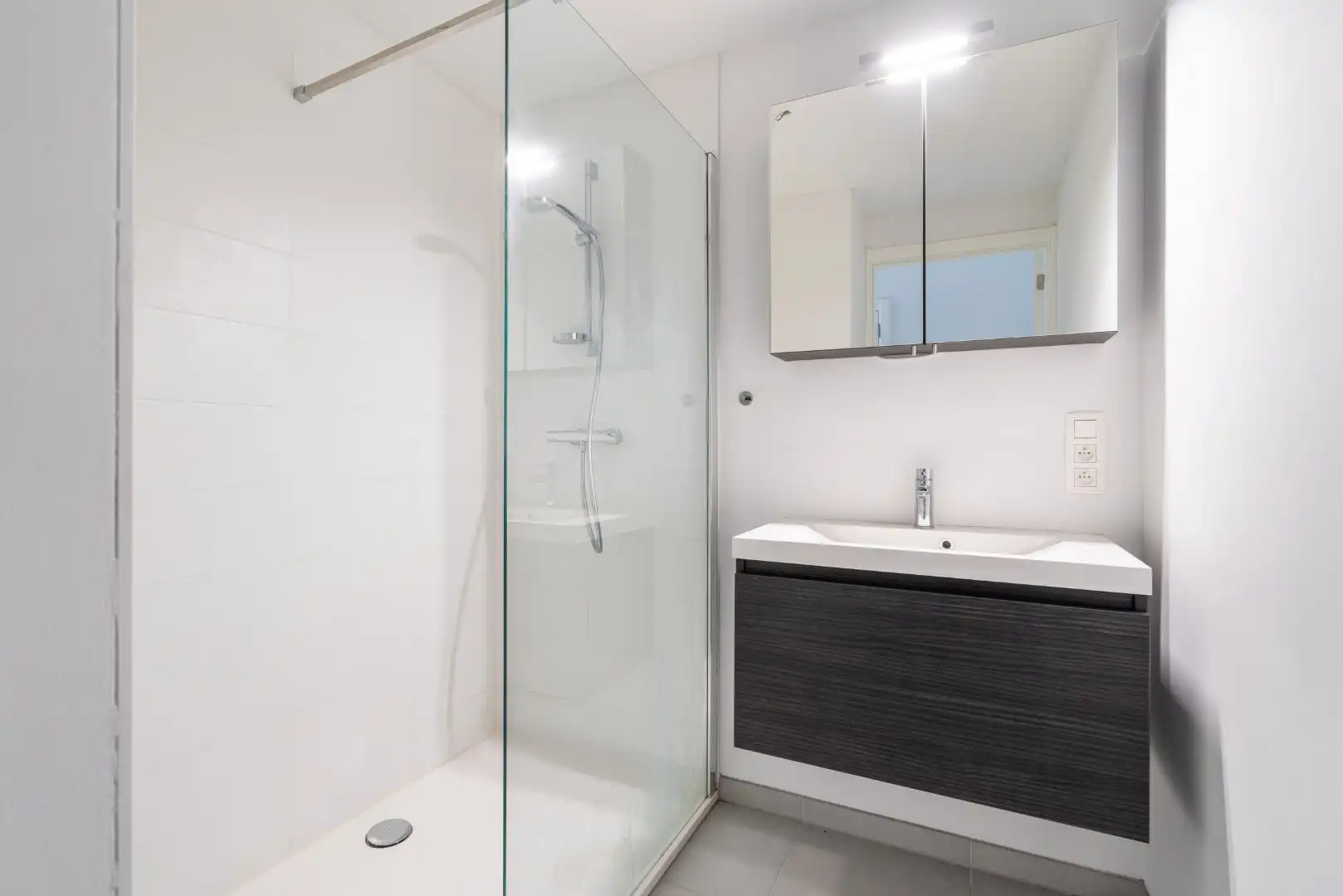 Energiezuinig nieuwbouwappartement met twee slaapkamers in Lokeren foto 15