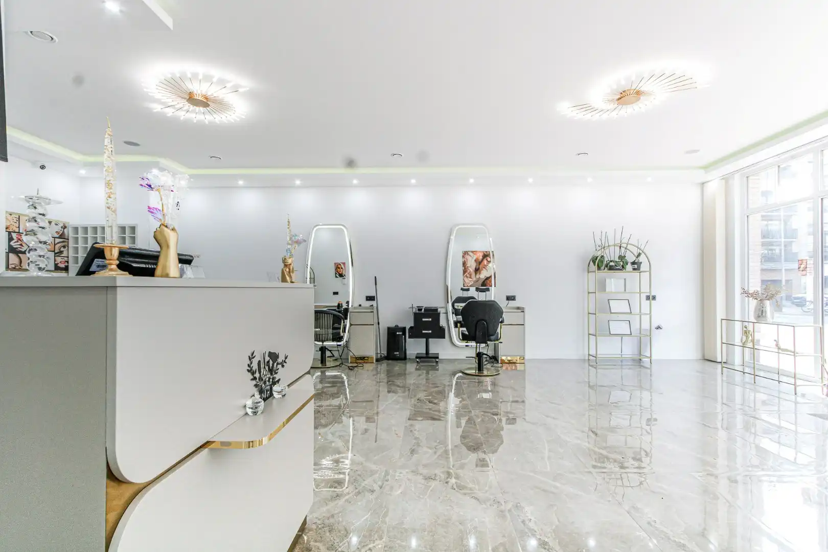 BAYAUXLAAN 30 – KNOKKE-HEIST | HANDELSPAND TE HUUR foto 4