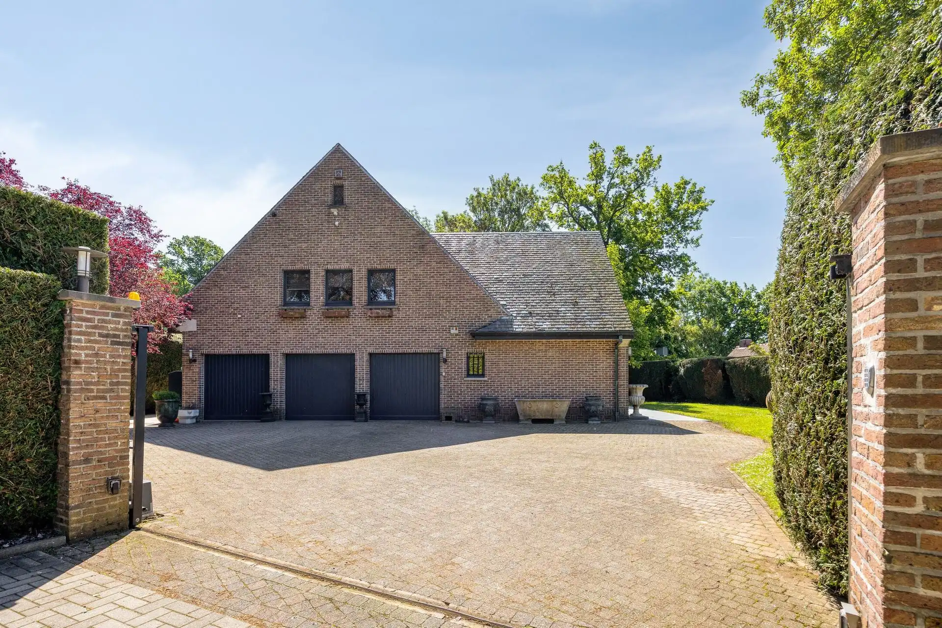 Prachtige villa in residentiële A+  woonwijk foto 3