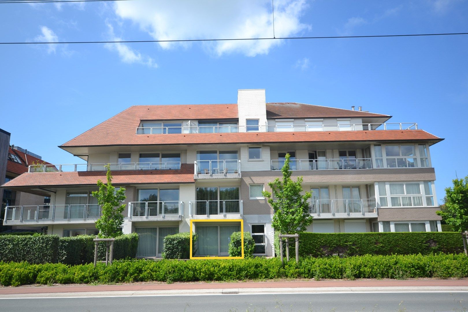 Gelijkvloers  en zonnig 2 slaapkamer appartement te Oostduinkerke  ( dichtbij Zonneplein) foto 2