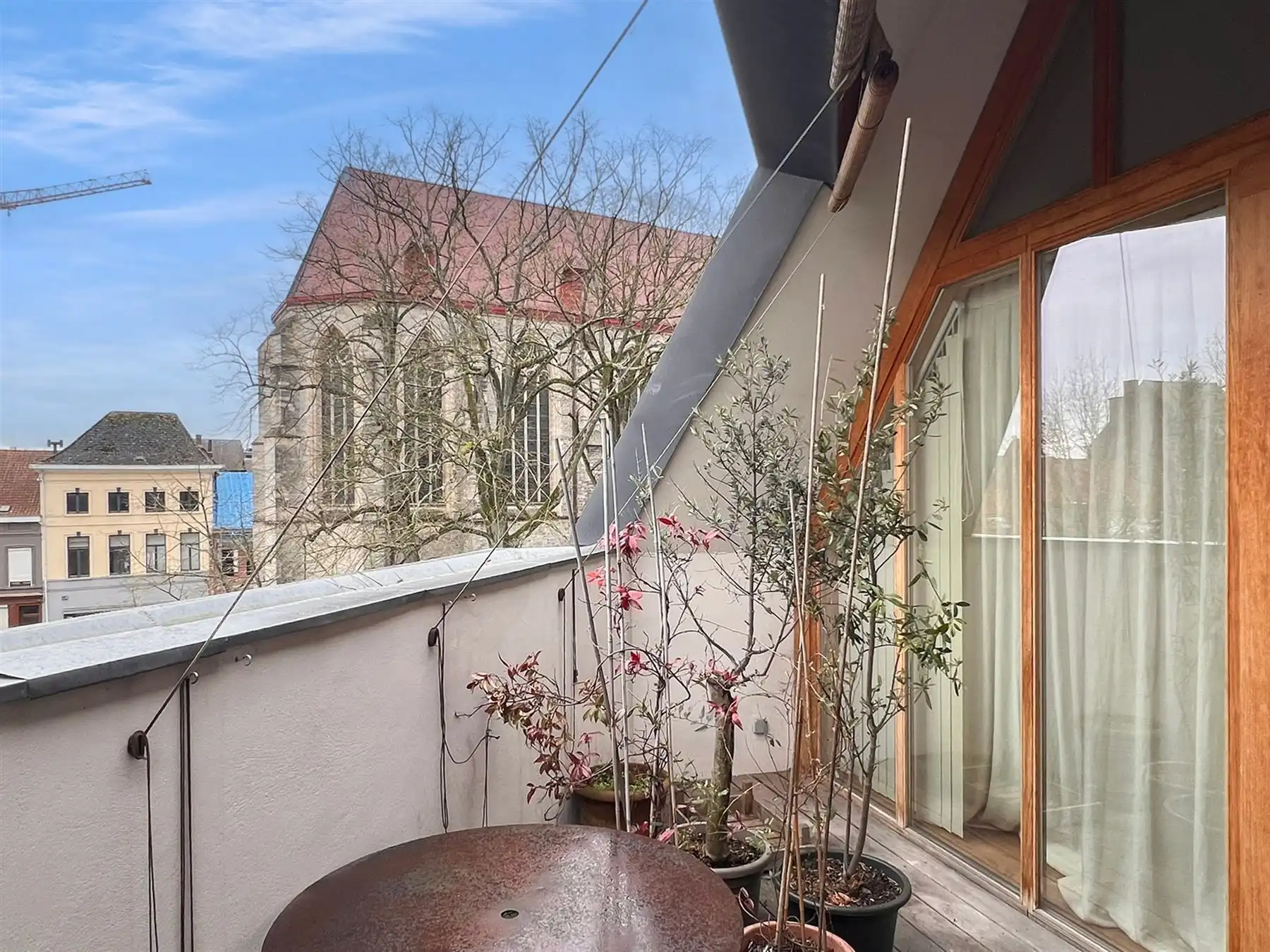 Karaktervol gerenoveerd burgerhuis met atelier foto 16