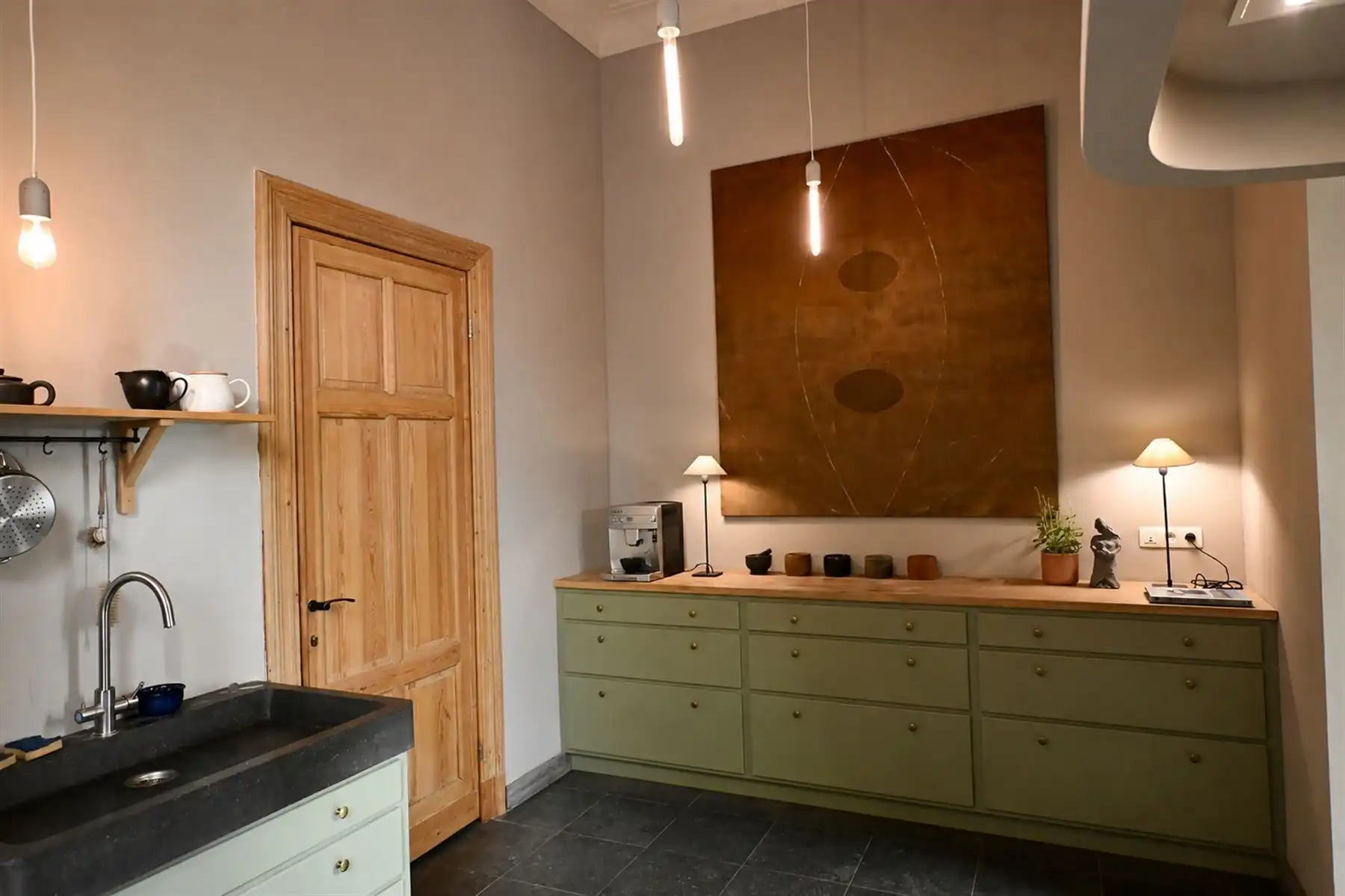 Karaktervol gerenoveerd burgerhuis met atelier foto 16