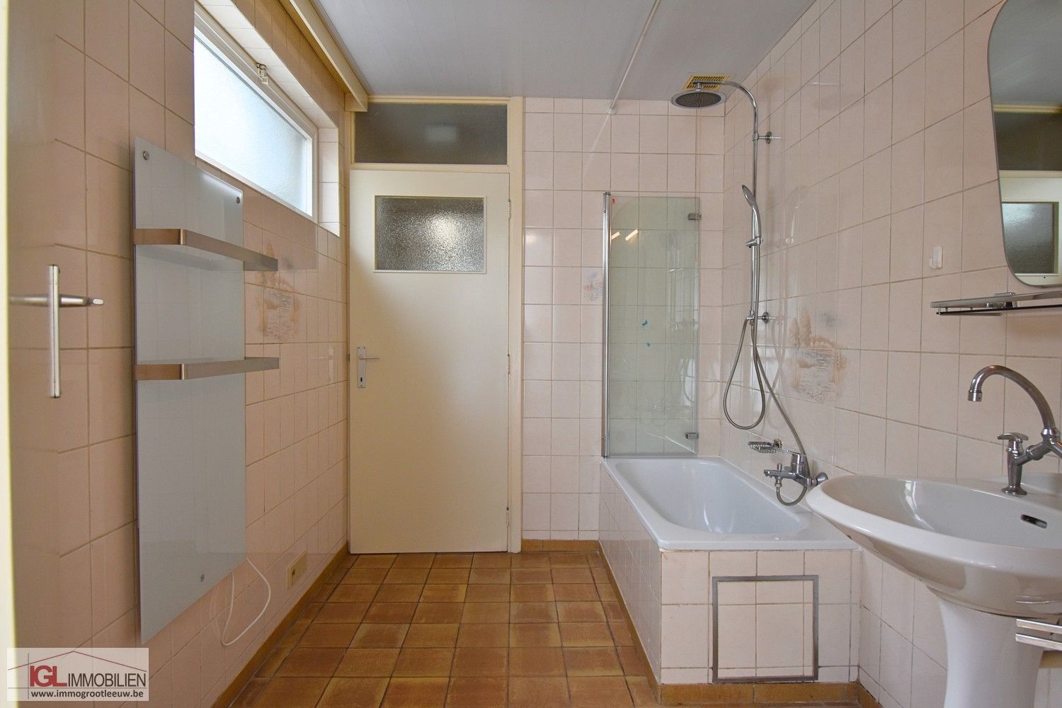 Woning met 2 slaapkamers en tuin in het centrum van Sint-Genesius-Rode foto 10