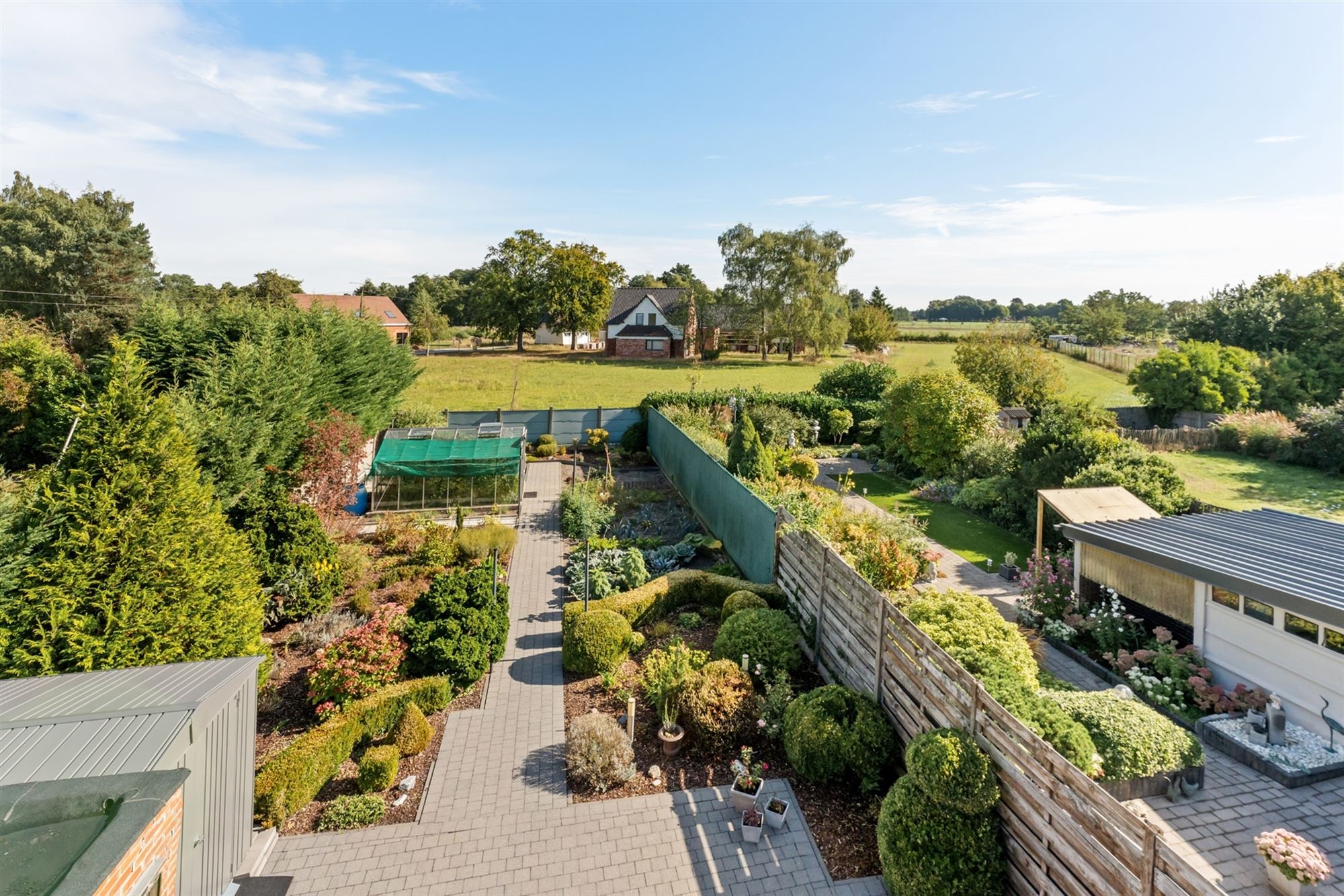 GERENOVEERDE, INSTAPKLARE EN PERFECT ONDERHOUDEN WONING  foto 28