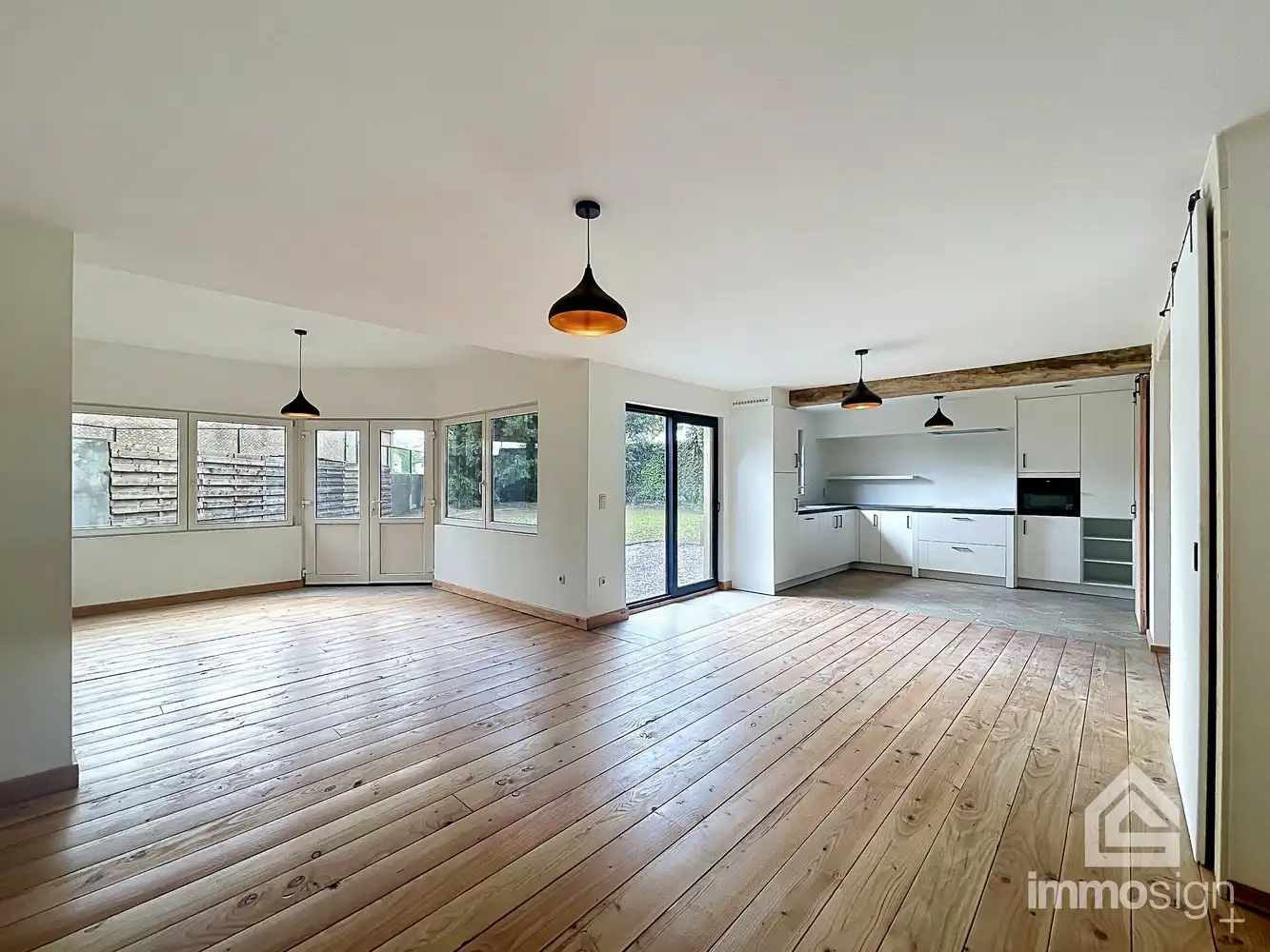 Instapklare nieuwbouwwoning met 3 slaapkamers op centrale ligging in Bree foto 2