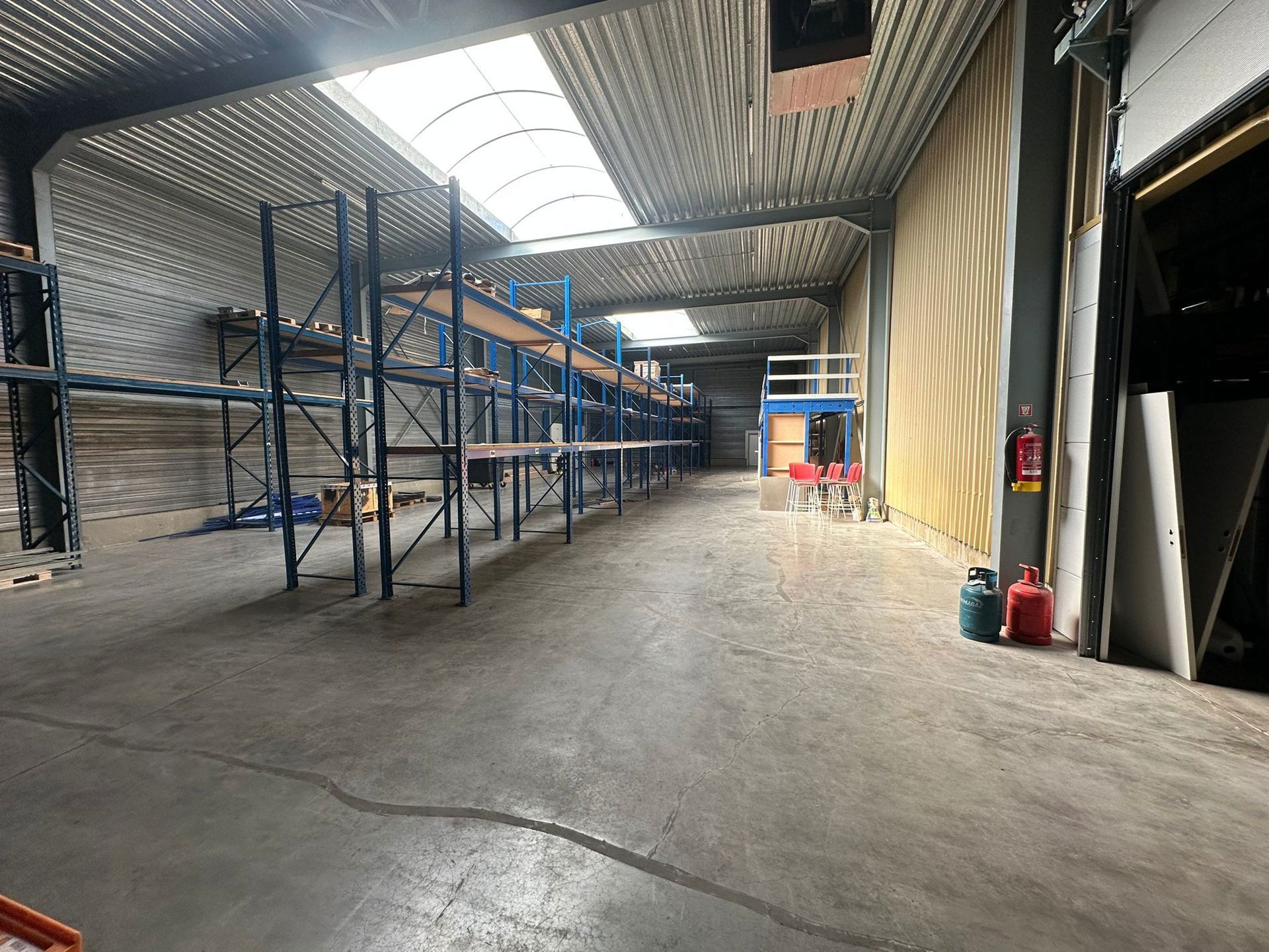 TE HUUR Bedrijfsgebouw te Wilrijk foto 10