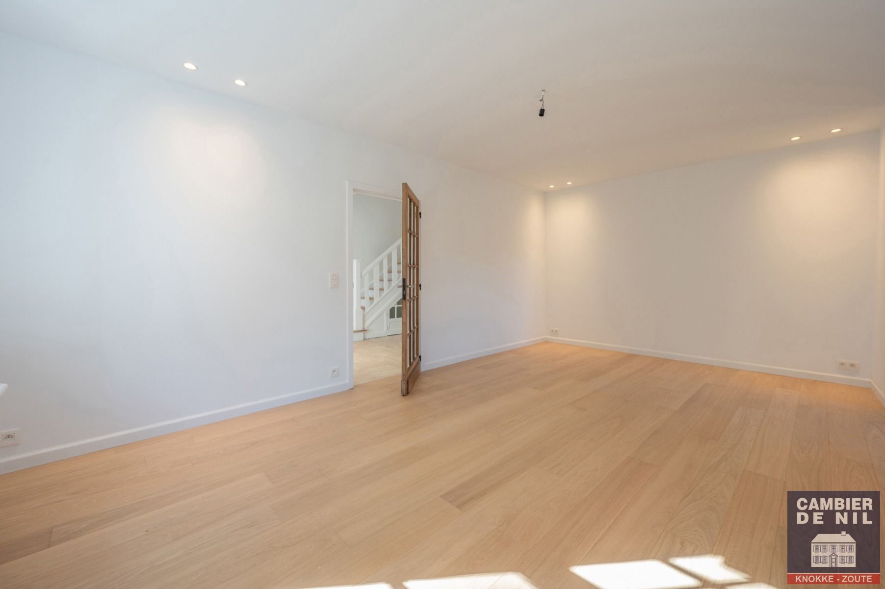 Gerenoveerde, ongemeubelde koppelvilla mmet zuidgerichte tuin - Zoute foto 10
