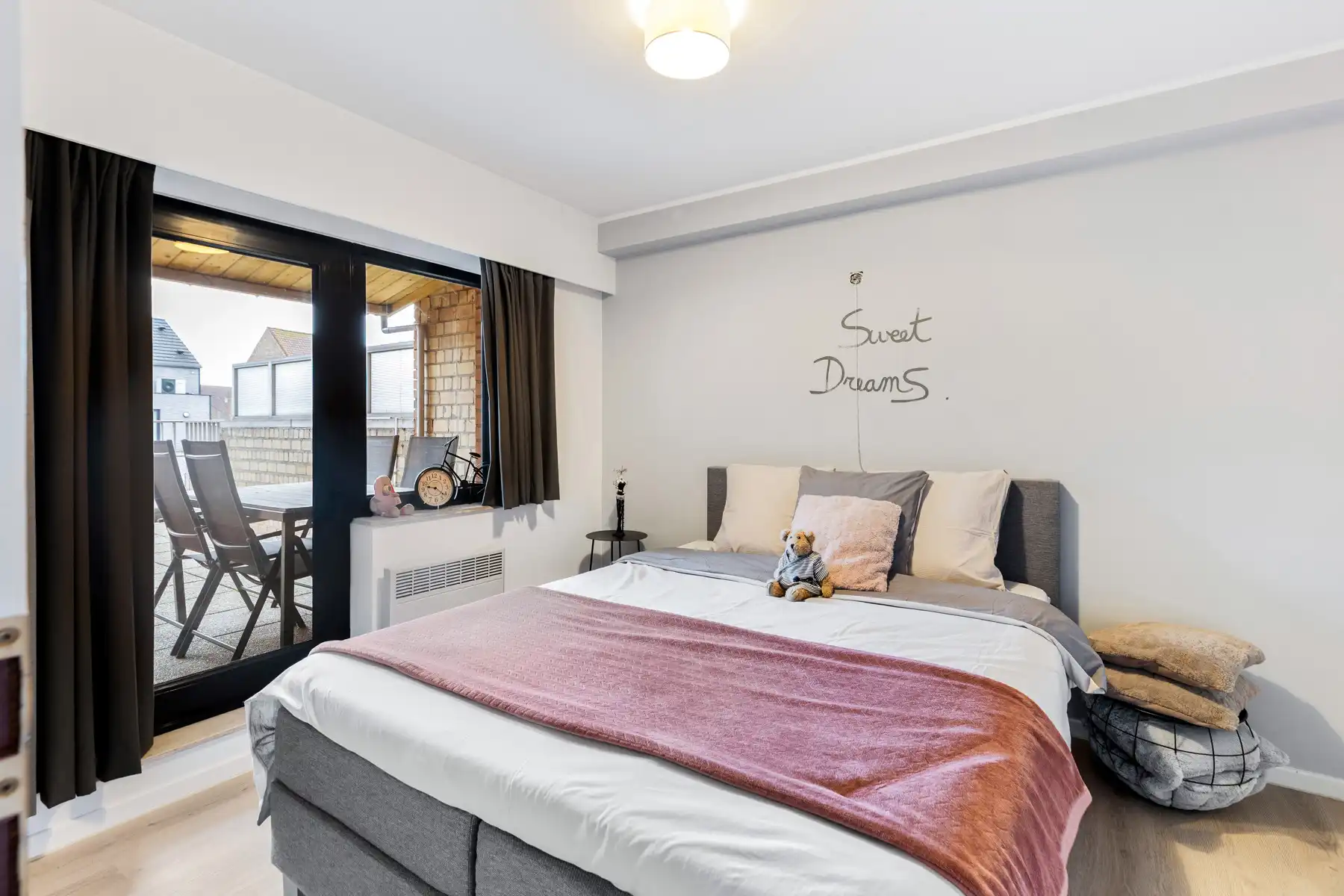 Topligging aan AZ Oostende met 2 slpk, 25 m² terras & garage foto 9