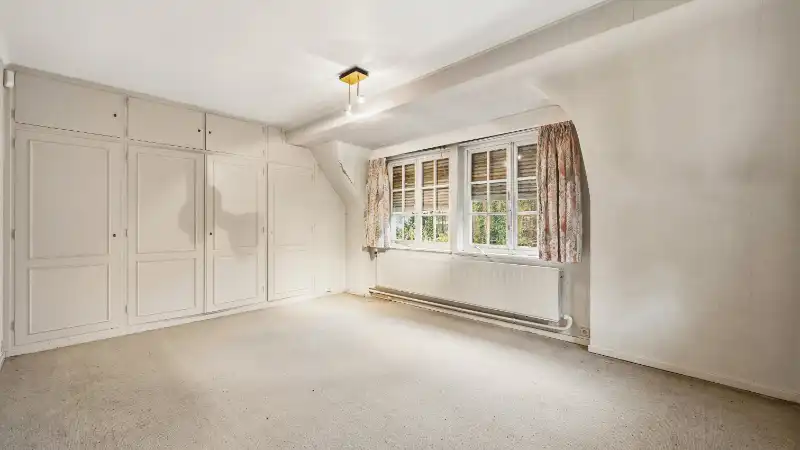 Standingvolle te renoveren villa van 520m² op 53 are foto 26