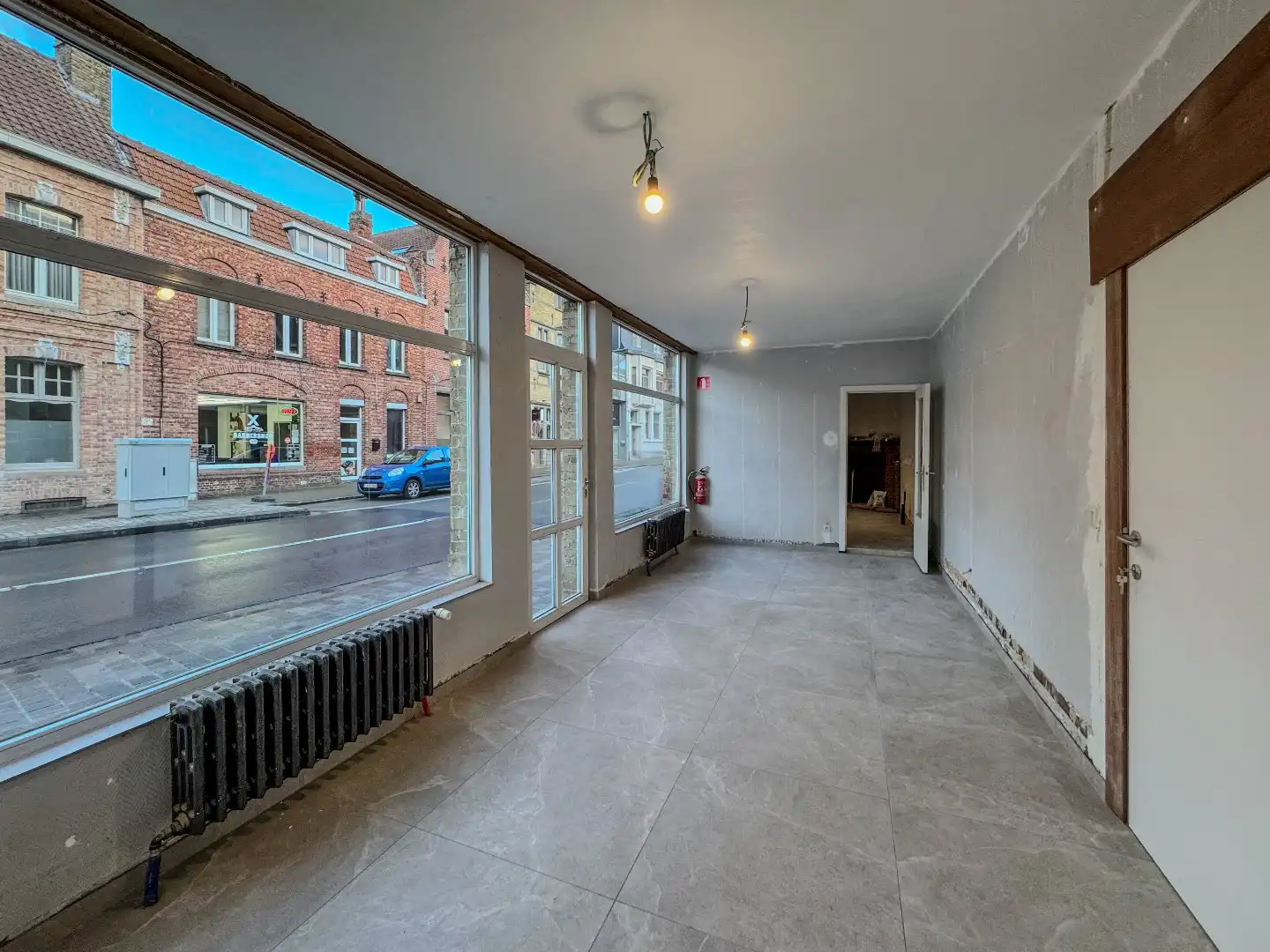 Handelsruimte (100m²) op commerciële toplocatie. foto 7