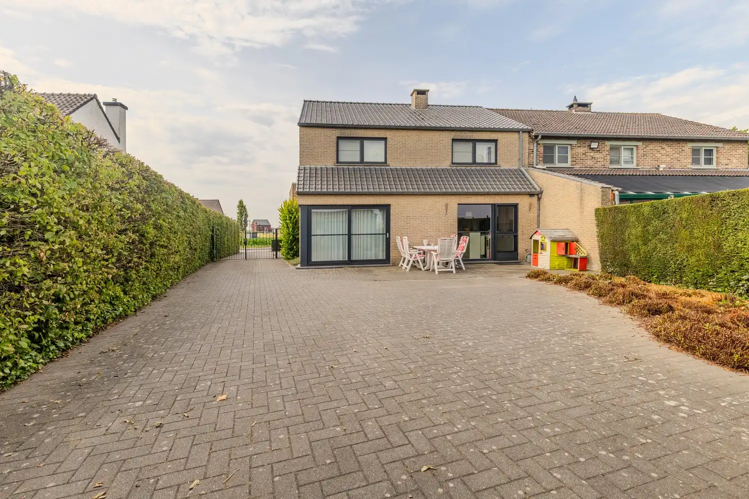Ruime woning met drie slaapkamers, garage en prachtig landelijk uitzicht in Veldwezelt (Lanaken) foto 29