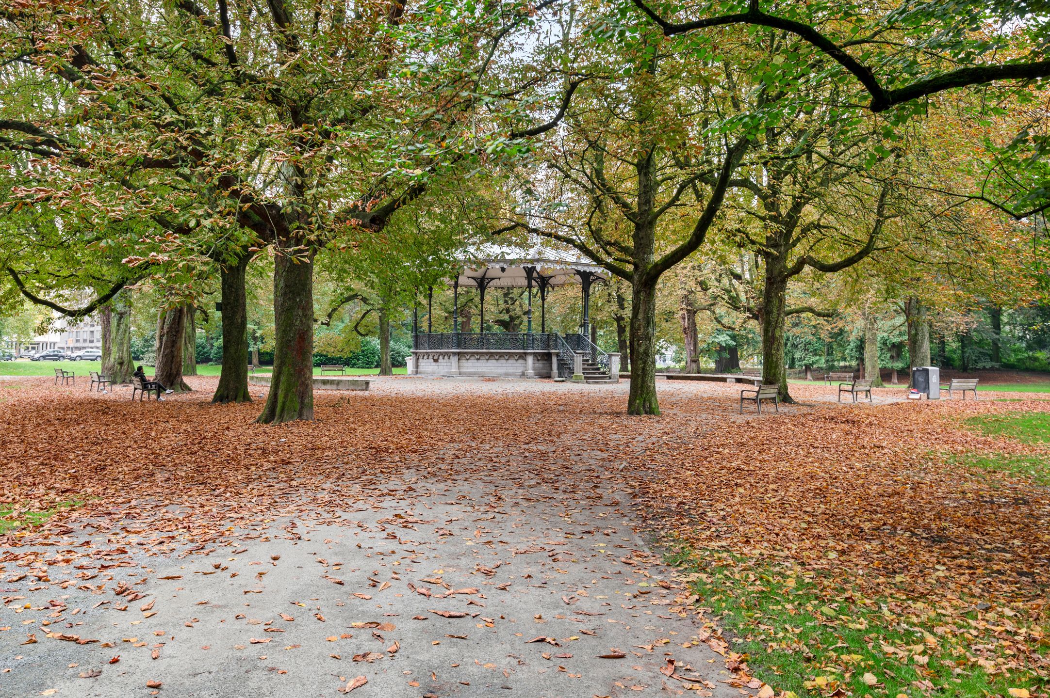 Tweeslaapkamer appartement op 7de verdieping met parkzichten foto 5