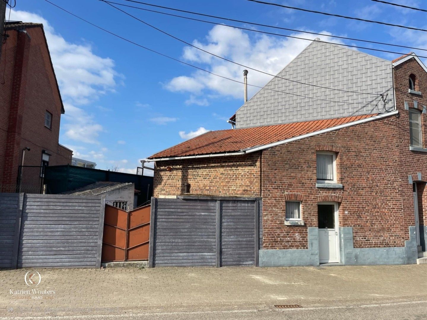 Renovatiewoning met veel potentieel foto 2