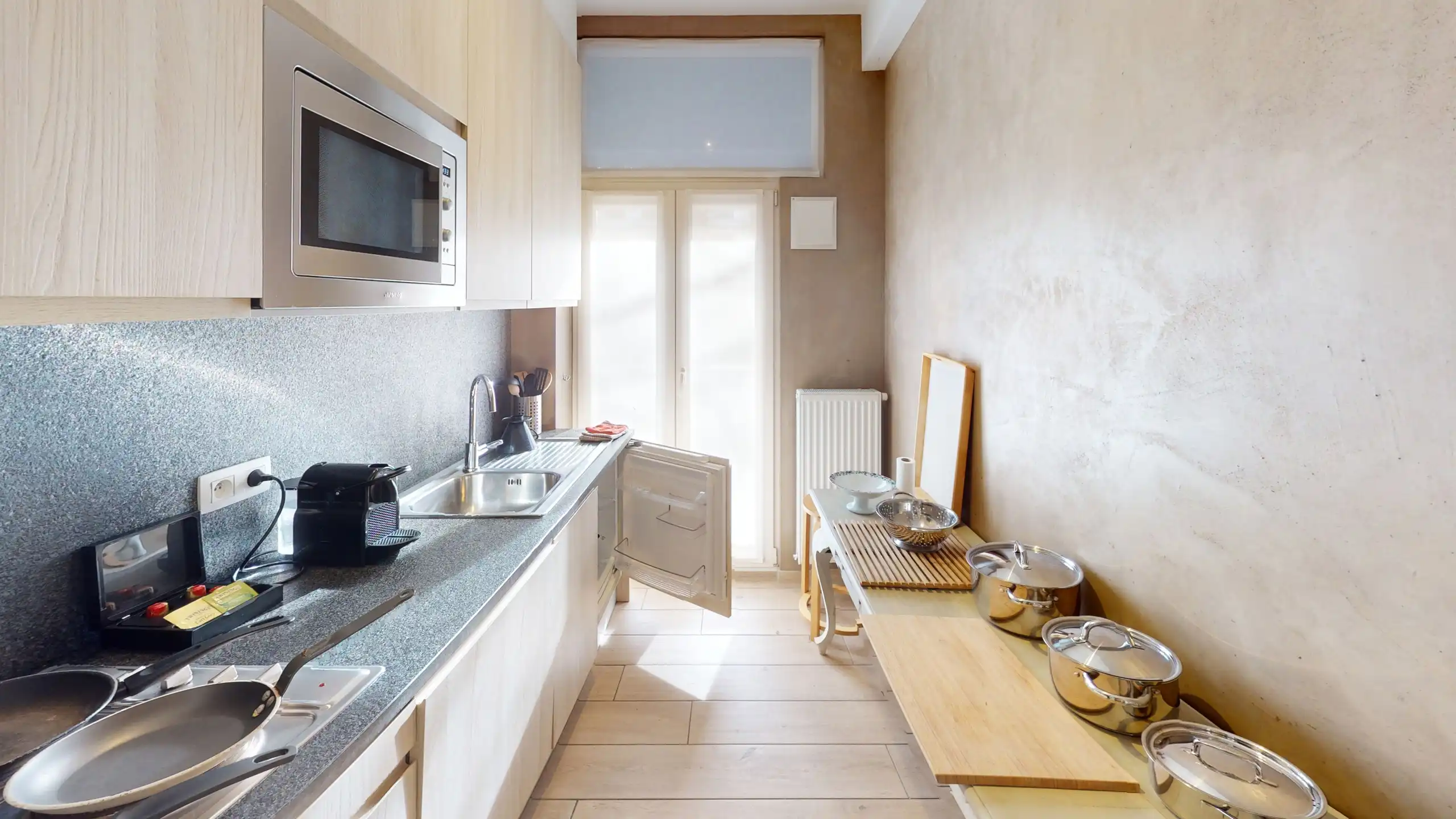 ANTWERPEN - Stijlvol gemeubeld appartement nabij het Centraal Station foto 5