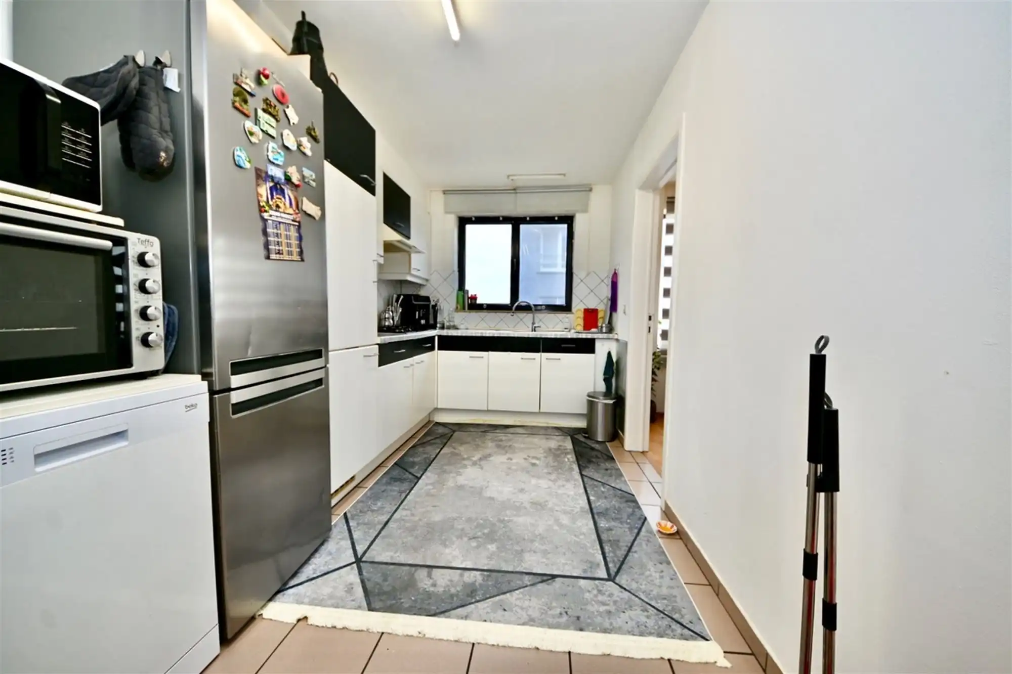 Instapklaar appartement met 3 slaapkamers en garage. foto 7