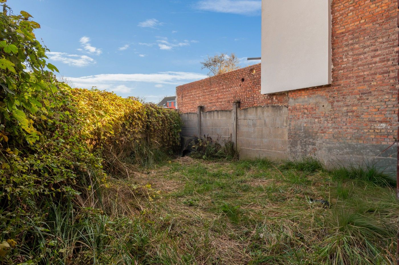 Te renoveren opbrengsteigendom met 3 app. en 3 garageboxen foto 12