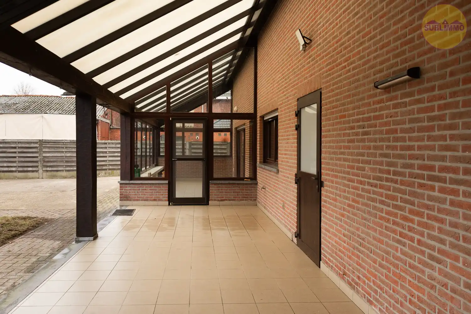 Open bebouwing met ruim bijgebouw op een perceel van 1.100 m² in Geel foto 7