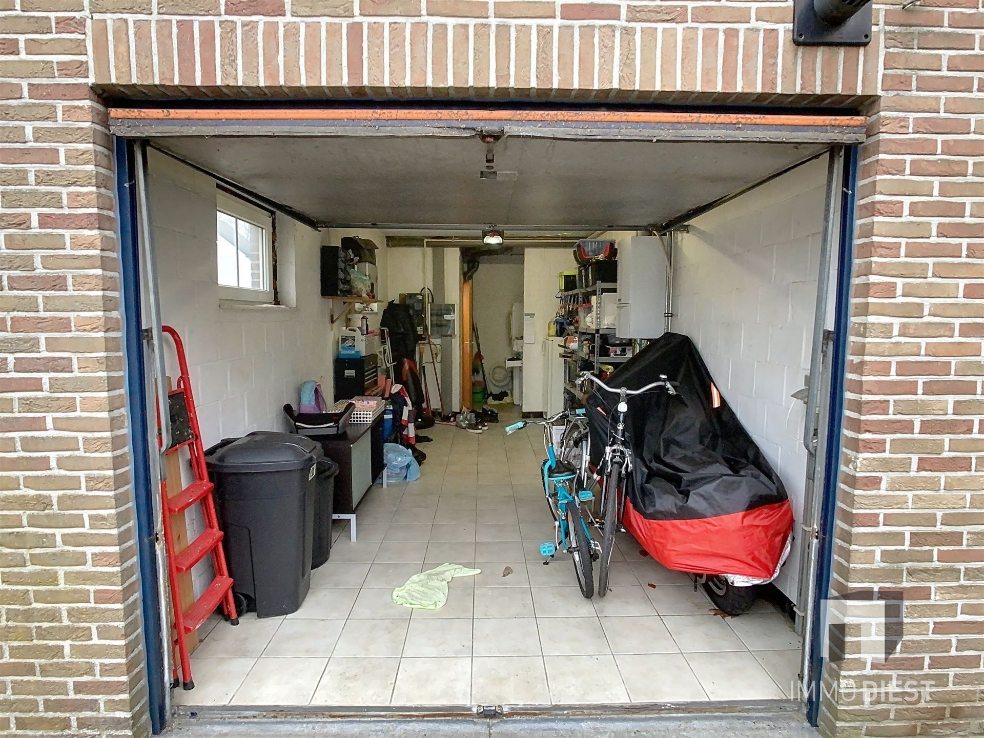 Triplex met 2 slaapkamers en inpandige garage foto 16
