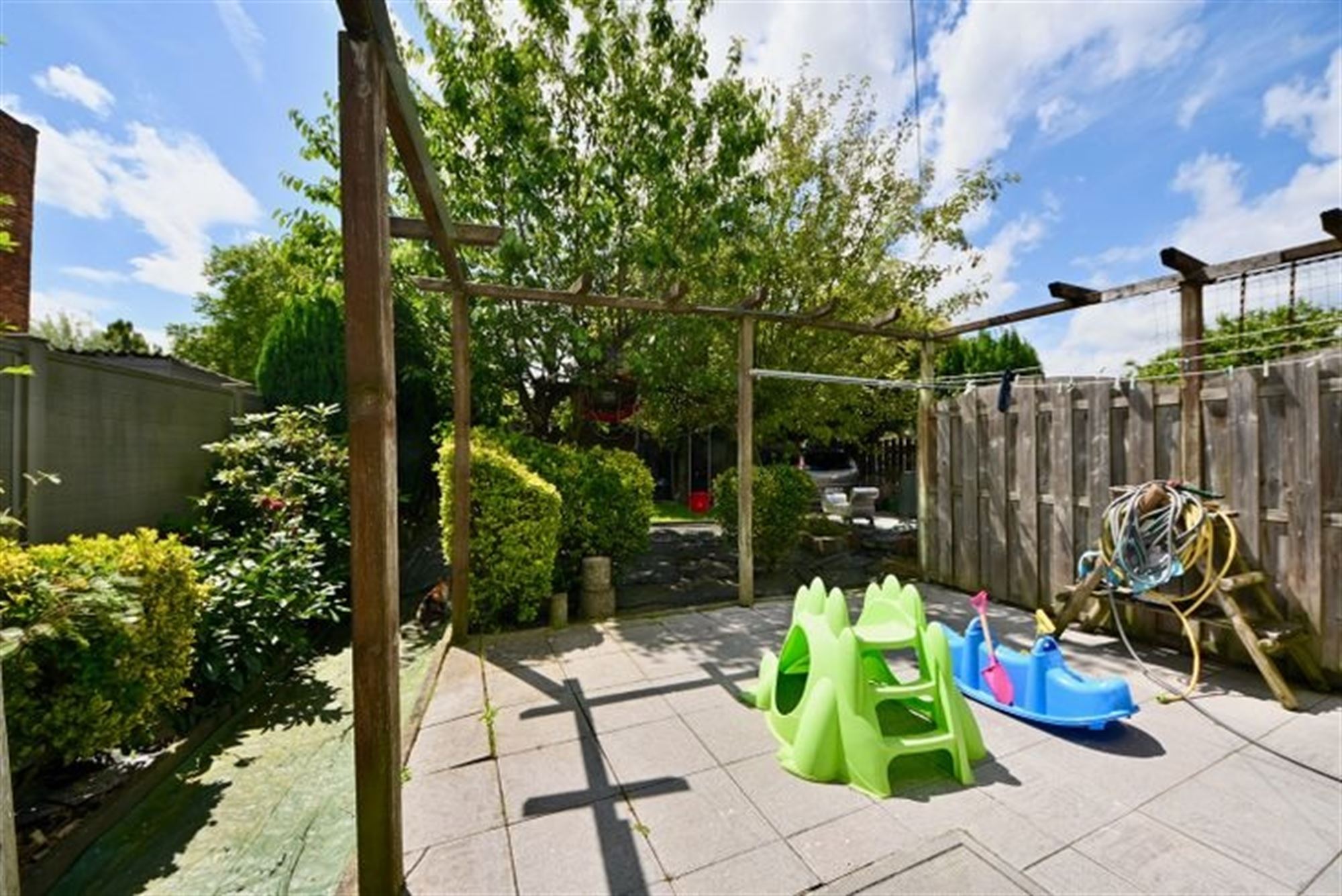 Duplex appartement met 3 slpk, tuin en 2 staanplaatsen foto 16