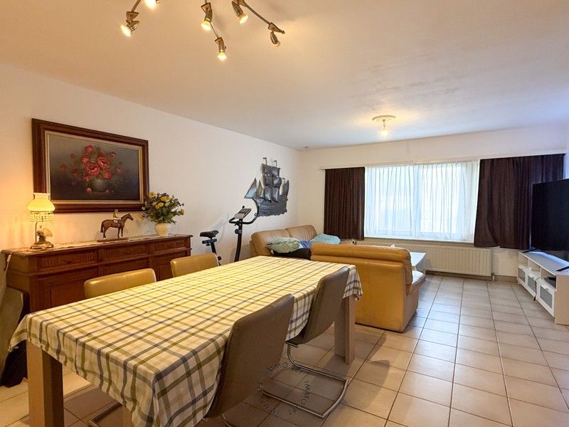 Appartement met terras en garage in Zwijndrecht foto 3