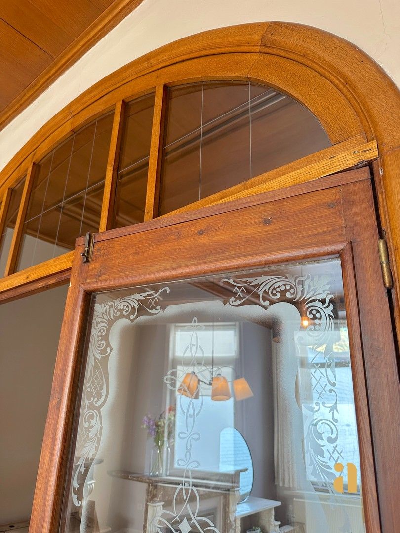 Karaktervol herenhuis waar licht, ruimte & zon elkaar ontmoeten foto 3