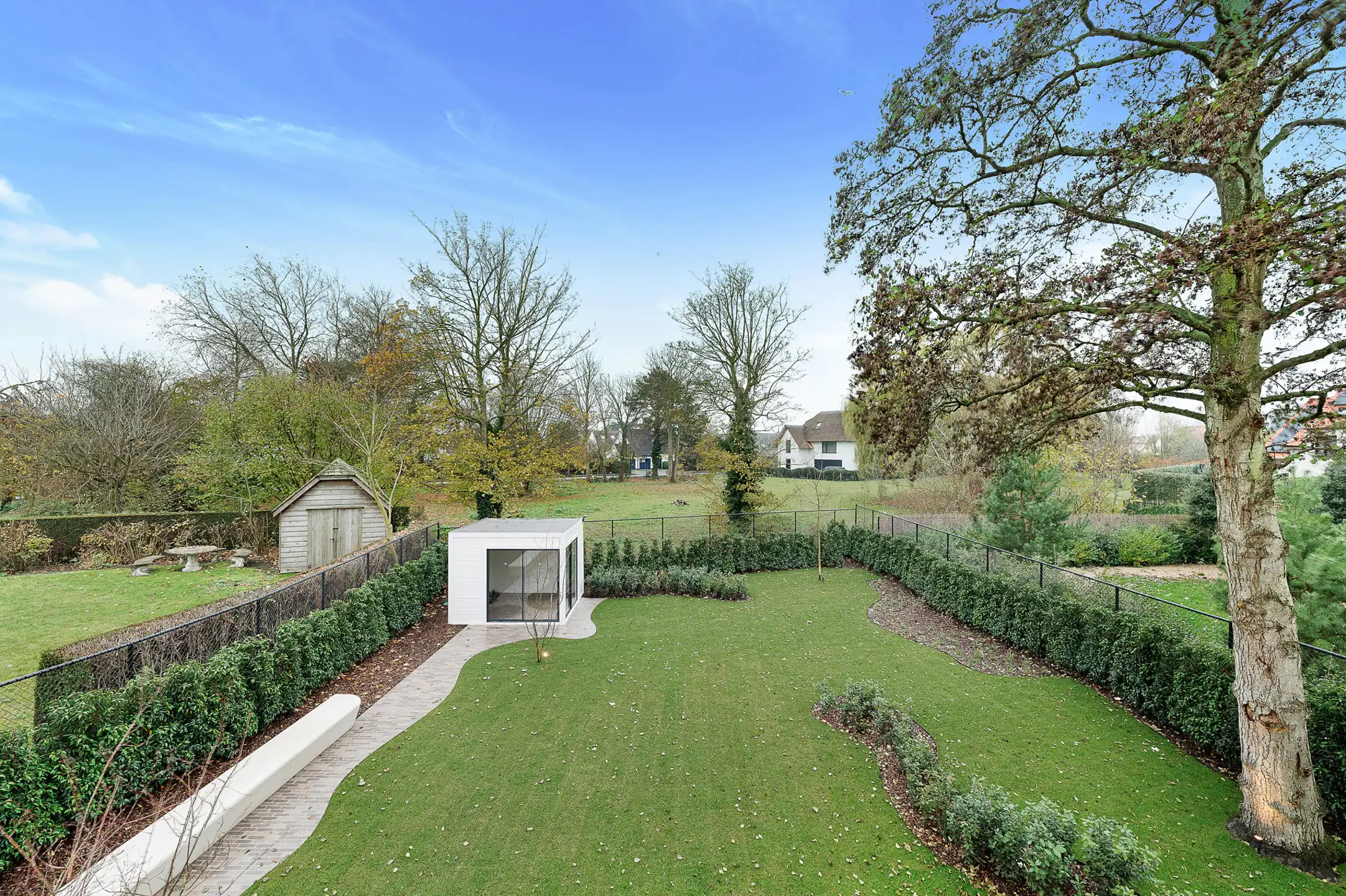 Alleenstaande villa, gelegen in een residentiële omgeving foto 21