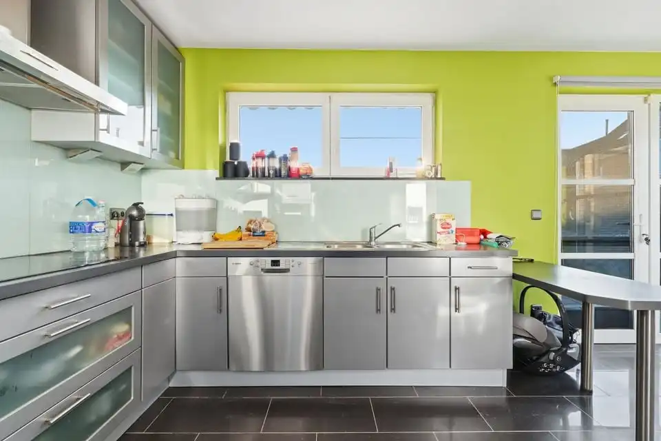 GEZELLIGE GEZINSWONING MET GARAGE IN SINT-TRUIDEN foto 7