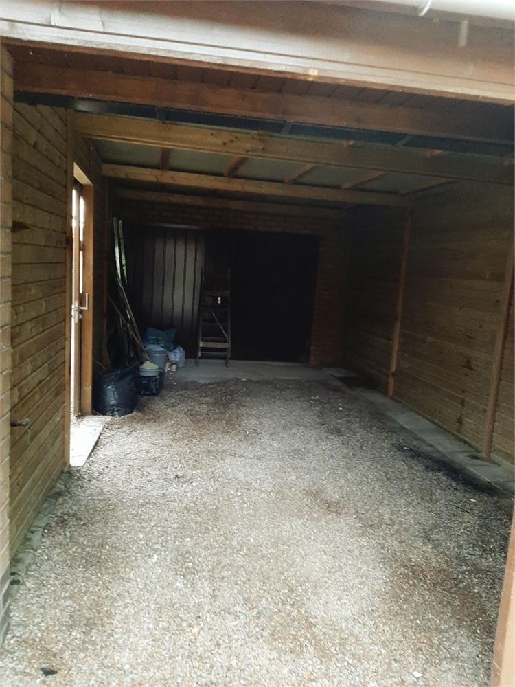 Alleenstaande woning met een zonnige tuin foto 7