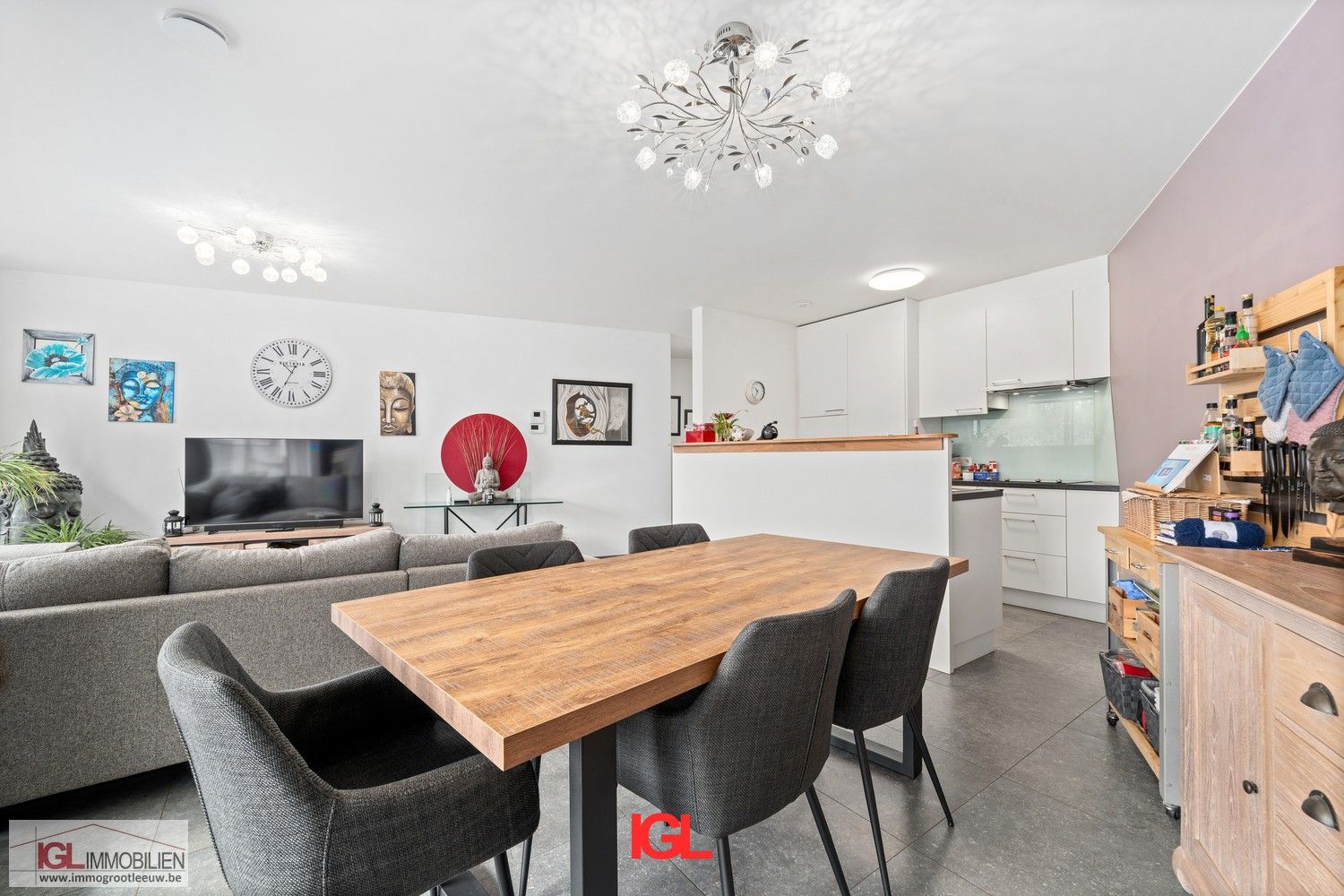 Luxe gelijkvloersappartement met tuin te koop in centrum Vlezenbeek foto 2