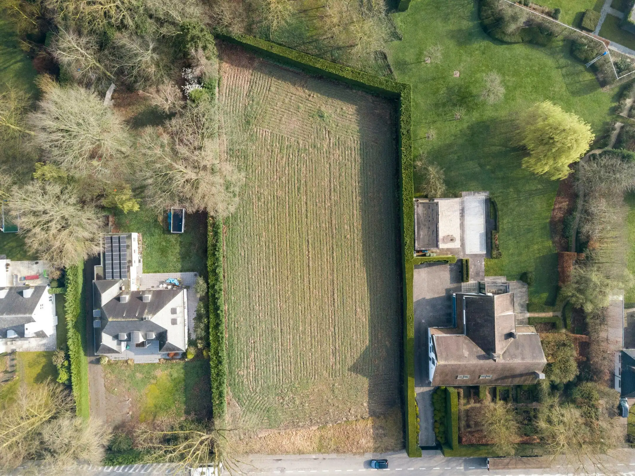 Uniek perceel bouwgrond van 3.421 m² te koop in Eeklo foto {{pictureIndex}}