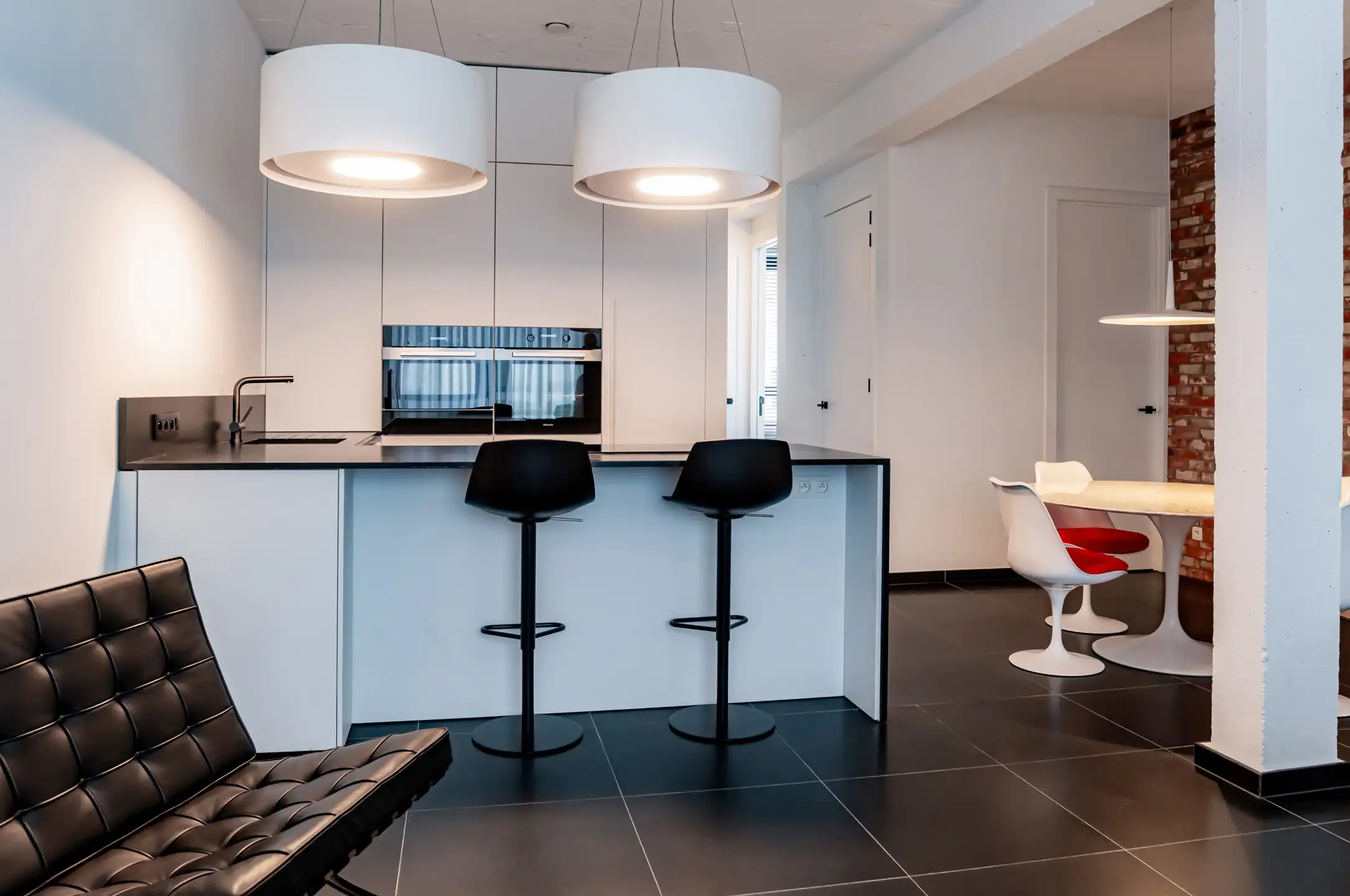 Schitterende loft in de oude speelgoedfabriek foto {{pictureIndex}}