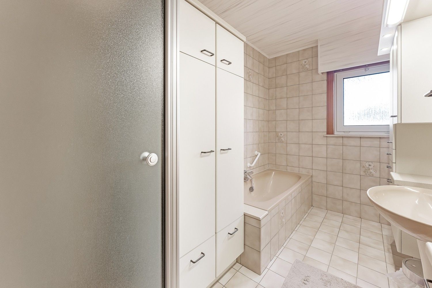 Woning met 2 slpkrs en ruime tuin op toplocatie foto 11