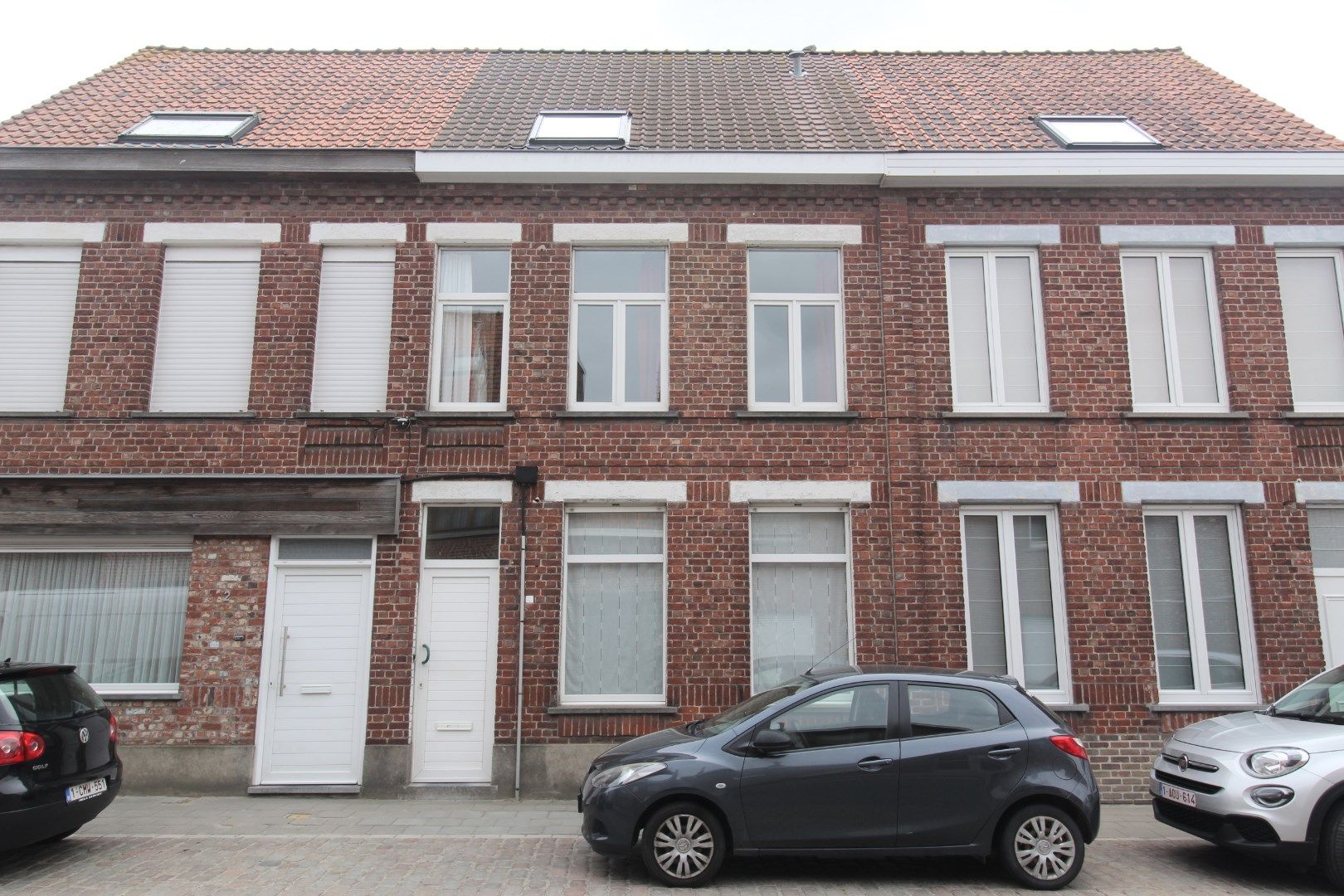 GEZELLIGE STADSWONING MET 3 SLAAPKAMERS EN RUIM TERRAS IN CENTRUM LANGEMARK foto {{pictureIndex}}